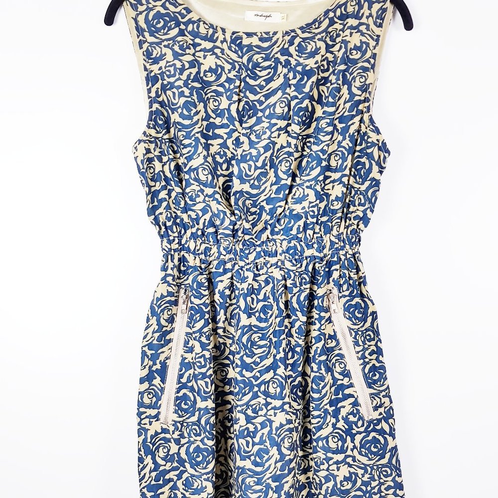 Maya Blue Floral Dress with Sipper Pockets